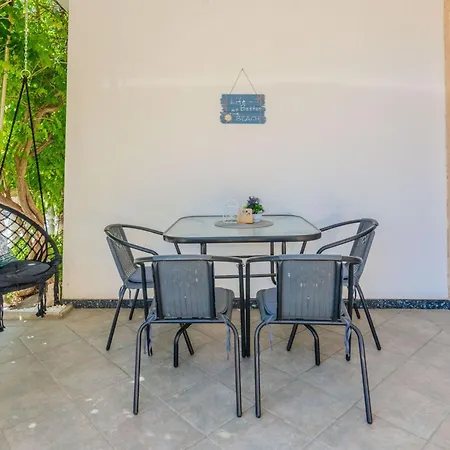 Plantosar By Interhome Appartement Vir