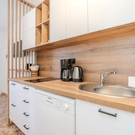 Plantosar By Interhome فير